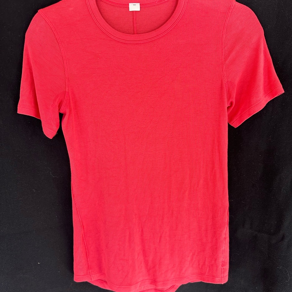 Lululemon hold tight ribbed top.